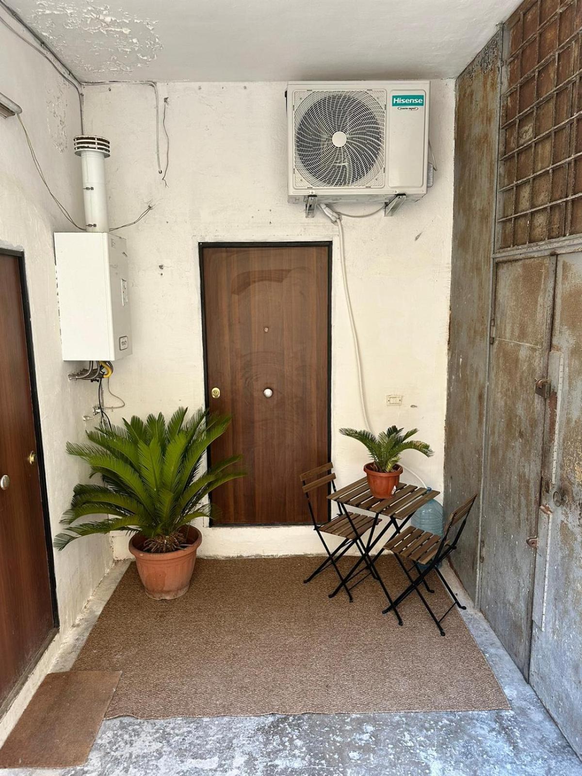 Hv Suites Decumanus Νάπολη Εξωτερικό φωτογραφία